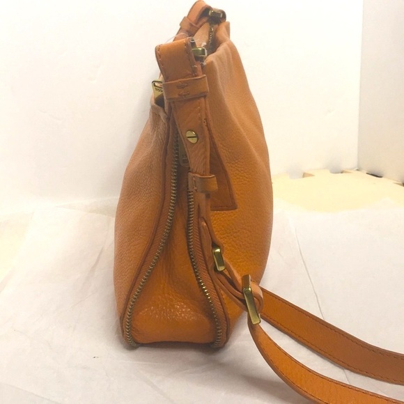 Fossil Preston Leather crossbody In orange - Picture 3 of 14
